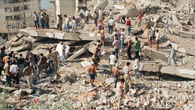 gölcük depremi türkiye'de yaşanan en büyük depremler