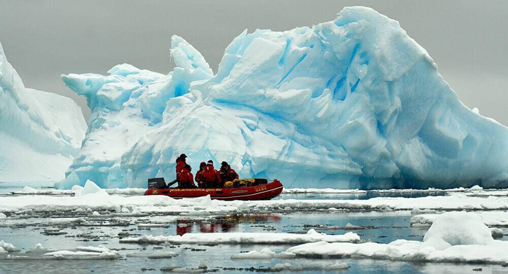 Antarktika'da Buz Kütleleri Kopmaya Devam Ediyor