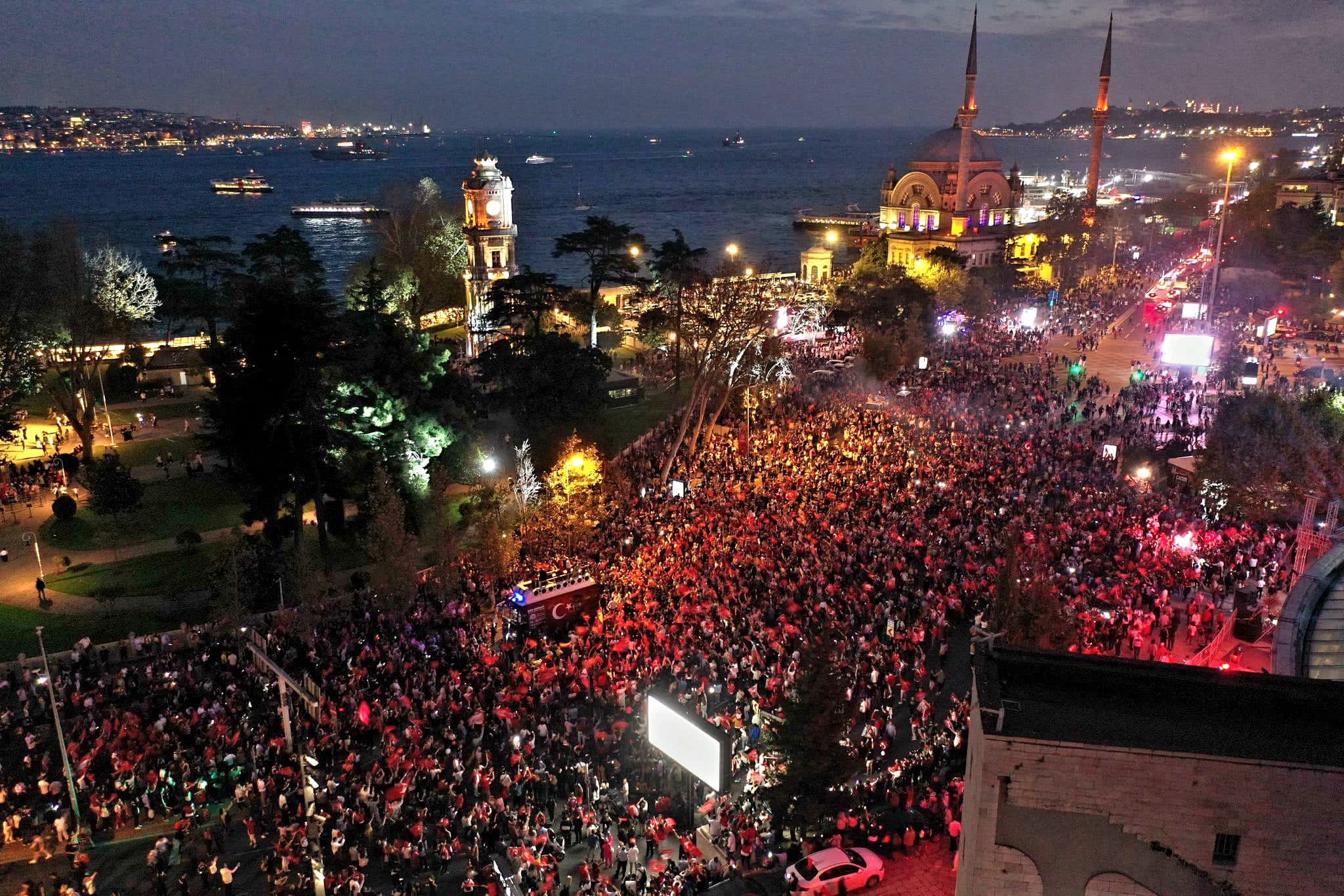 fener alayı Beşiktaş Belediyesi cumhuriyet bayramı