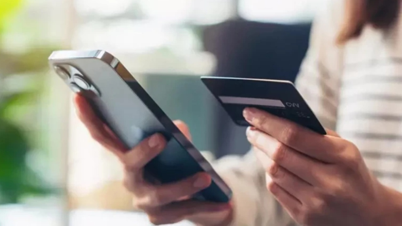 IBAN Krizi Patladı! Dev Bankada Para Transferleri Durduruldu
