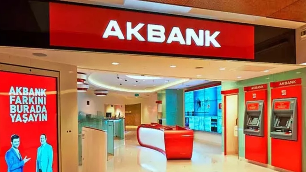 Akbank’tan maaş alan emekliye 30.000 TL nakit ödül! Son gün 31 Ekim