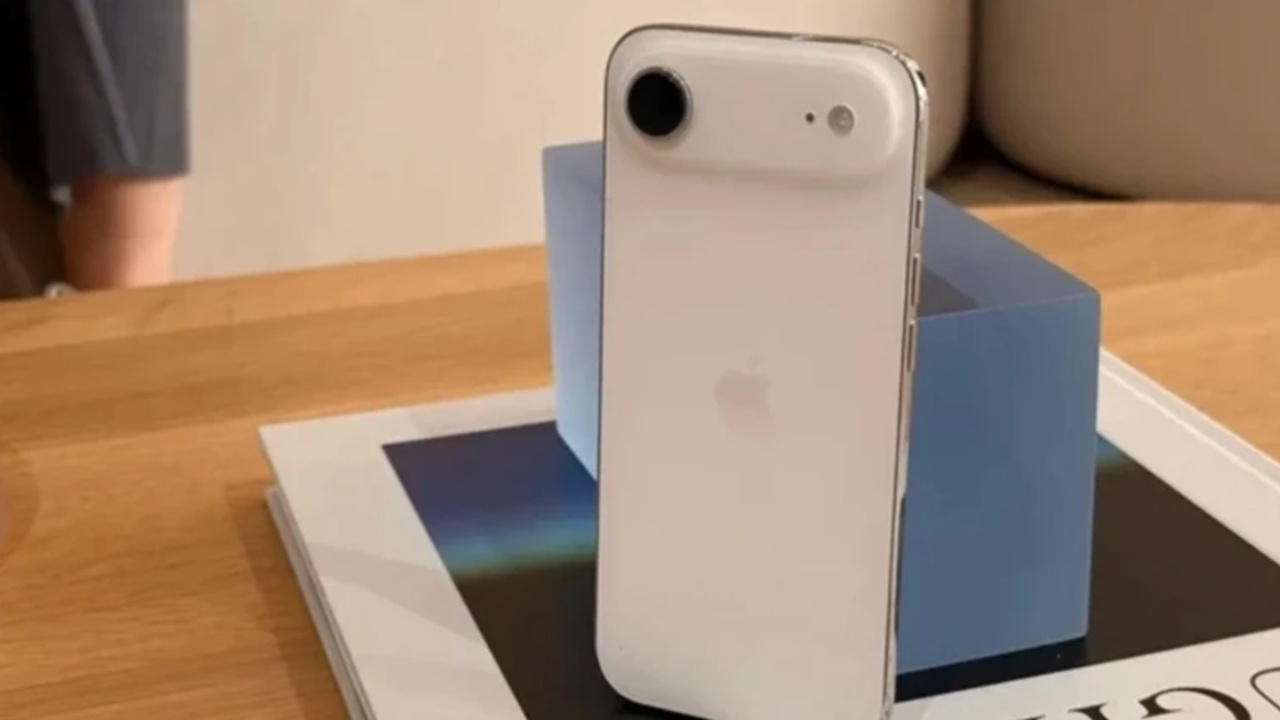 Beklentileri Karşılayamadı! Apple iPhone Air Üretimini Kısıyor