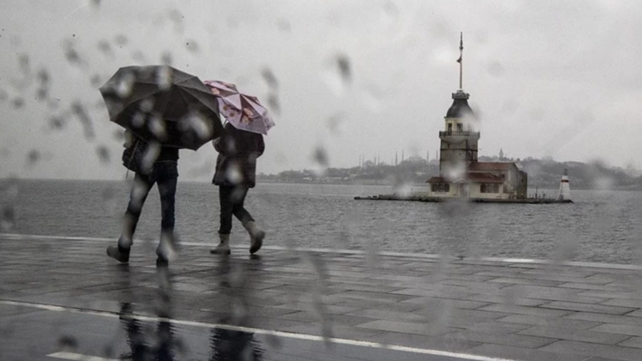 İstanbullular dikkat! Meteoroloji’den saatli uyarı: Çok sert geliyor
