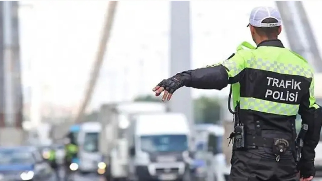Sürücüler dikkat: Trafik cezalarına rekor zam geliyor, yeni tutarlar belli oldu
