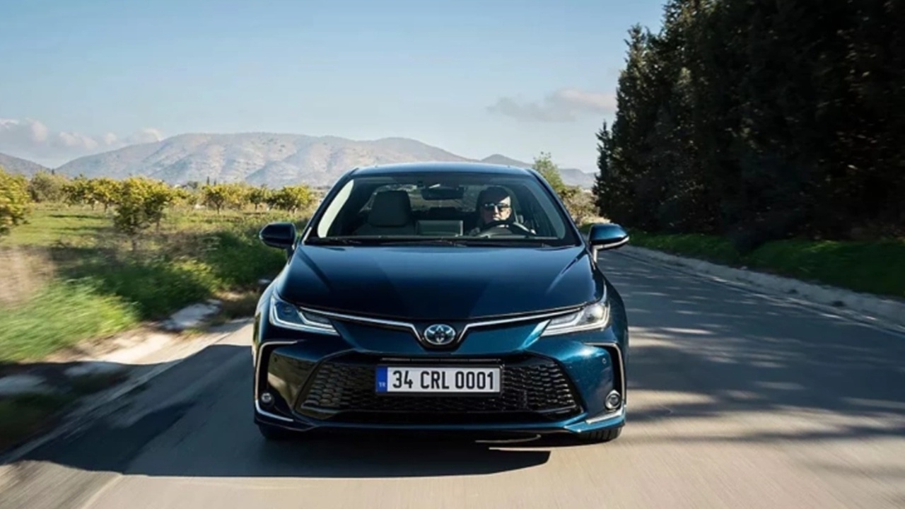 Toyota Fiyatları Düşürdü! Corolla’da 390 Bin TL’ye Varan Dev İndirim